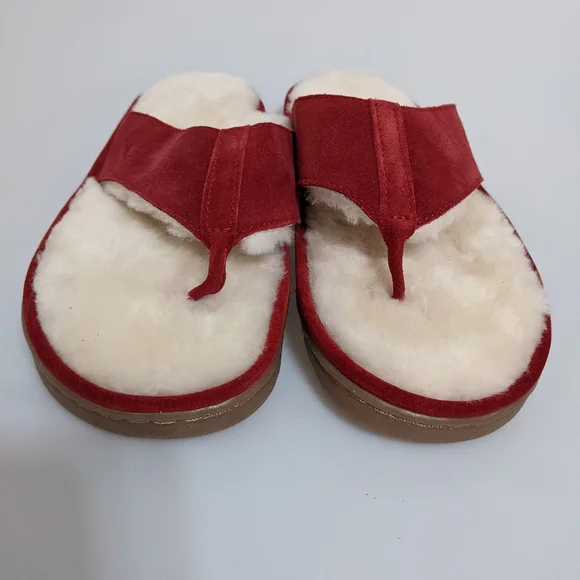 L.L. Bean Women's Red Suede Shearling-Trim Thong Slippers - Picture 2 of 7
